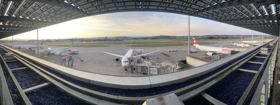 Sunrise+at+Zurich+International+Airport.+Featured+planes%3A+SWISS+B777%2C+Etihad+B787%2C+United+B757%2C+SWISS+A330%2C+CHair+A320.
