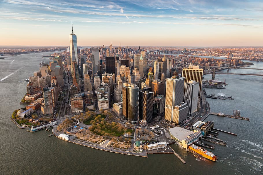 An+aerial+shot+of+Manhattan.